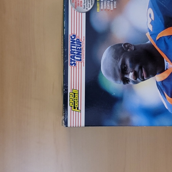 NFL Terrell Davis 1999 Football Starting Lineup  Brand New - Picture 4 of 8